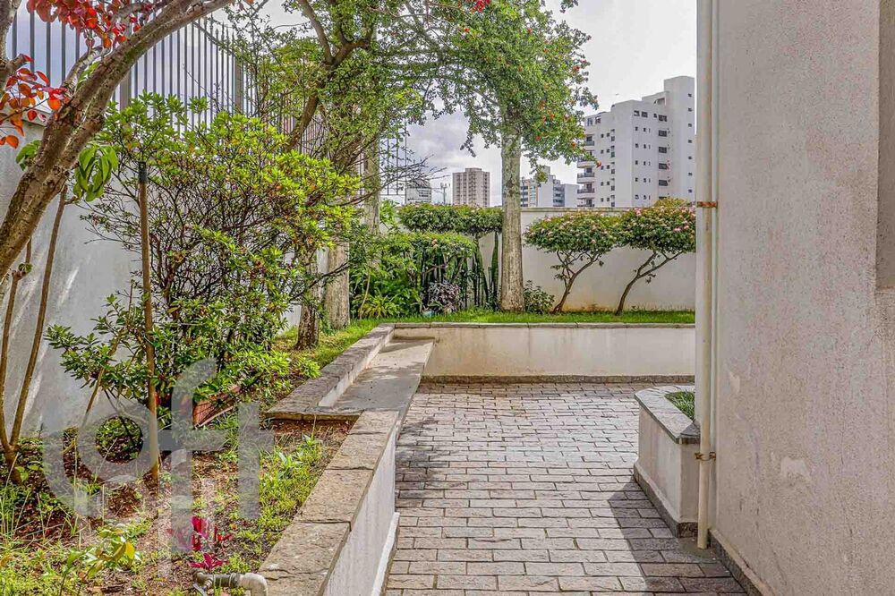 Apartamento à venda com 4 quartos, 224m² - Foto 4