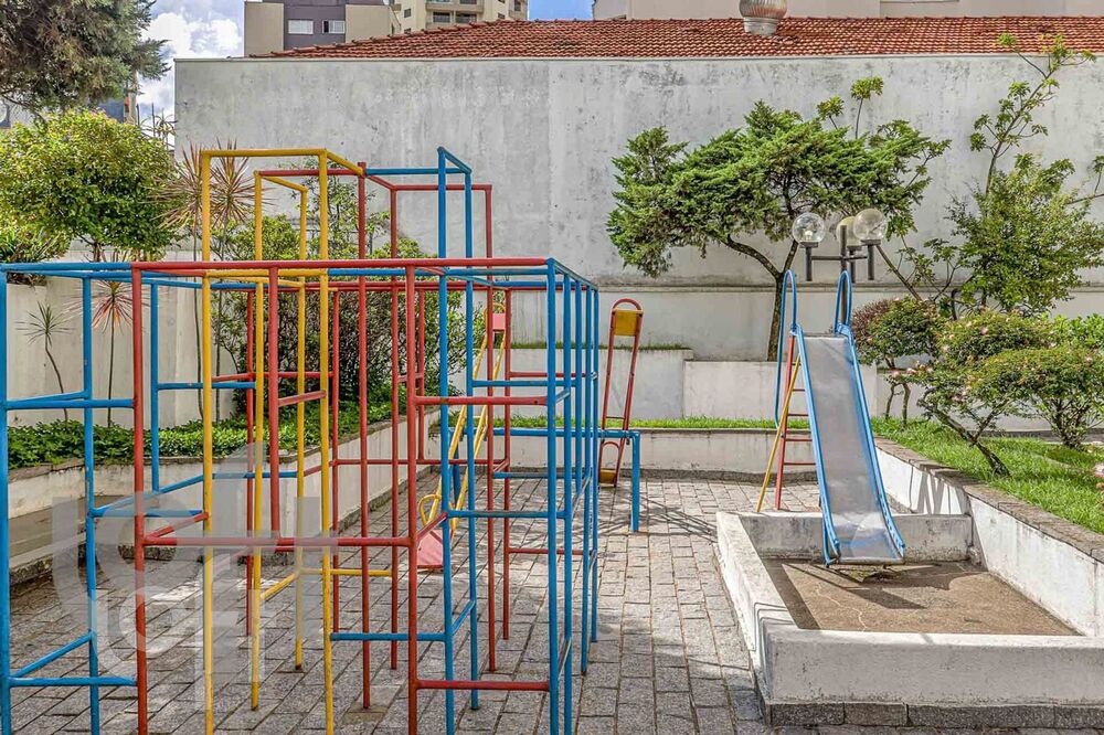 Apartamento à venda com 4 quartos, 224m² - Foto 5