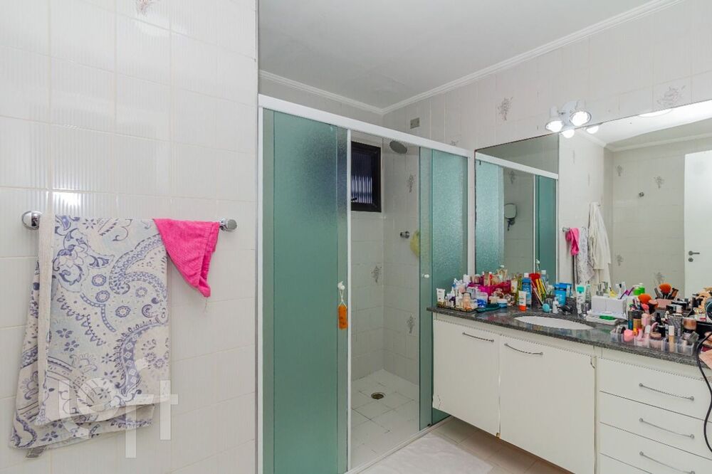 Apartamento à venda com 3 quartos, 186m² - Foto 4