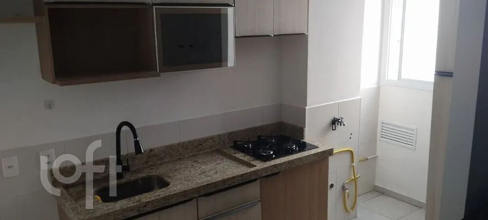 Apartamento à venda com 2 quartos, 42m² - Foto 2