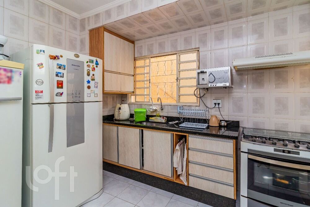 Casa à venda com 3 quartos, 125m² - Foto 1