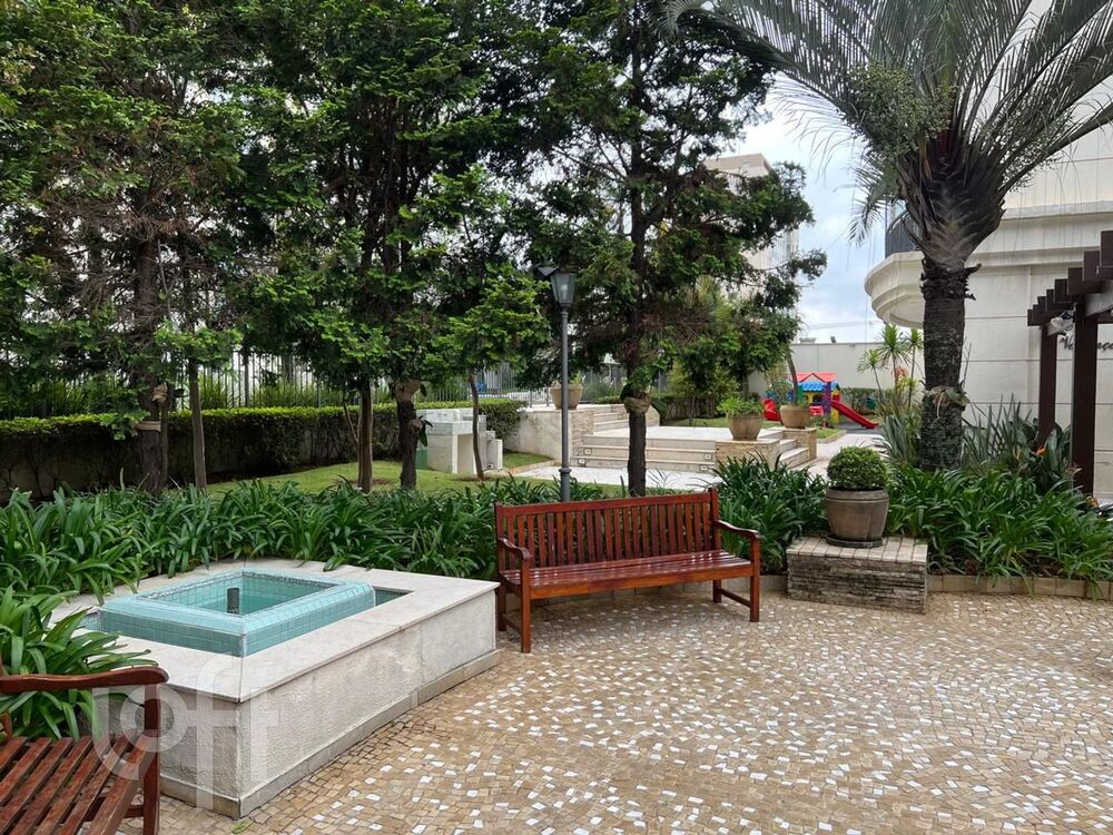 Apartamento à venda com 2 quartos, 62m² - Foto 5