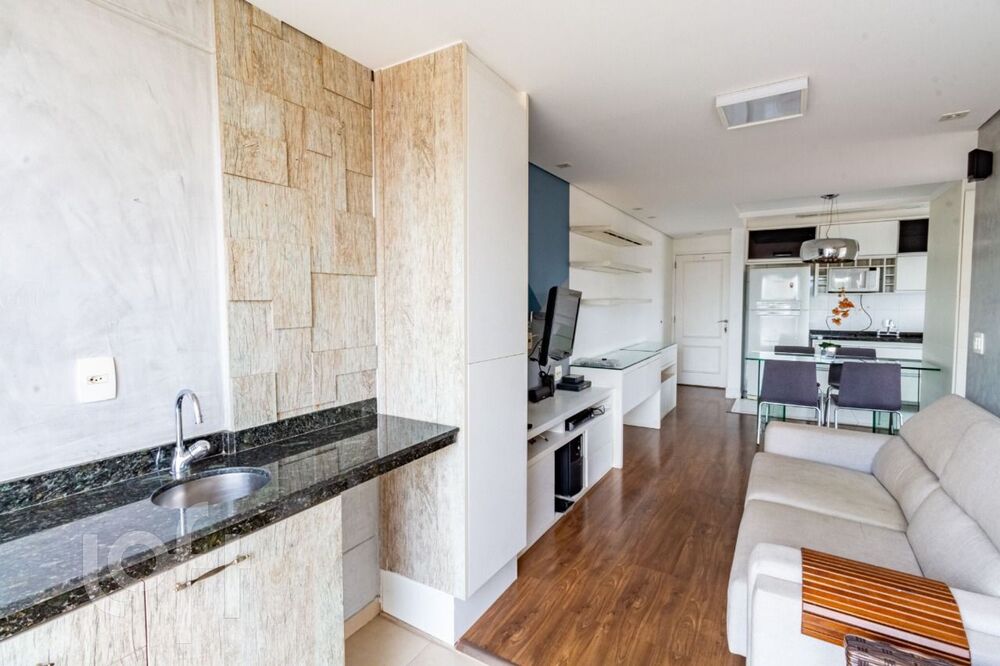 Apartamento à venda com 2 quartos, 70m² - Foto 1