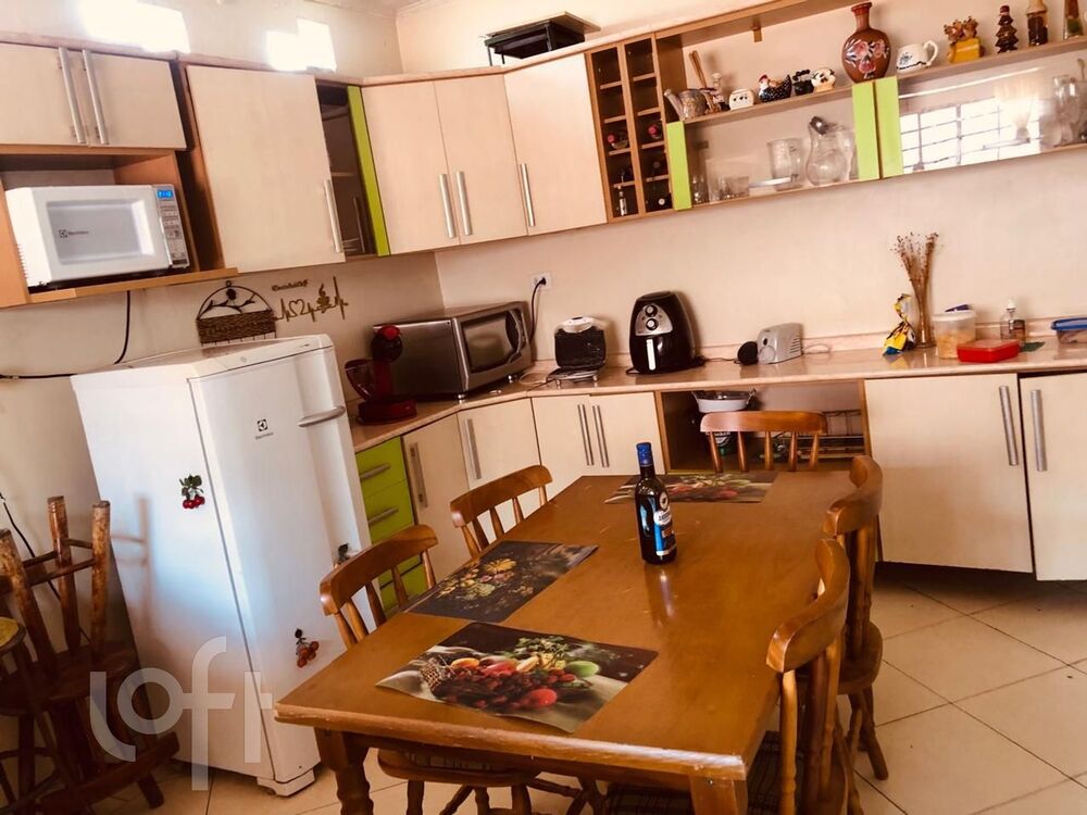 Casa, 4 quartos, 240 m² - Foto 4