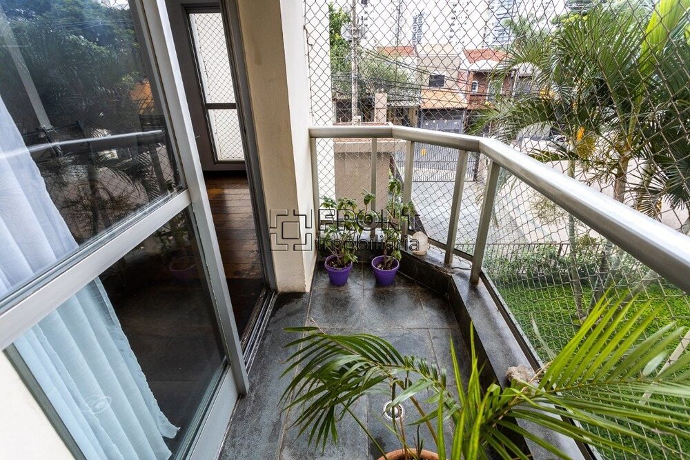 Apartamento à venda com 3 quartos, 115m² - Foto 1