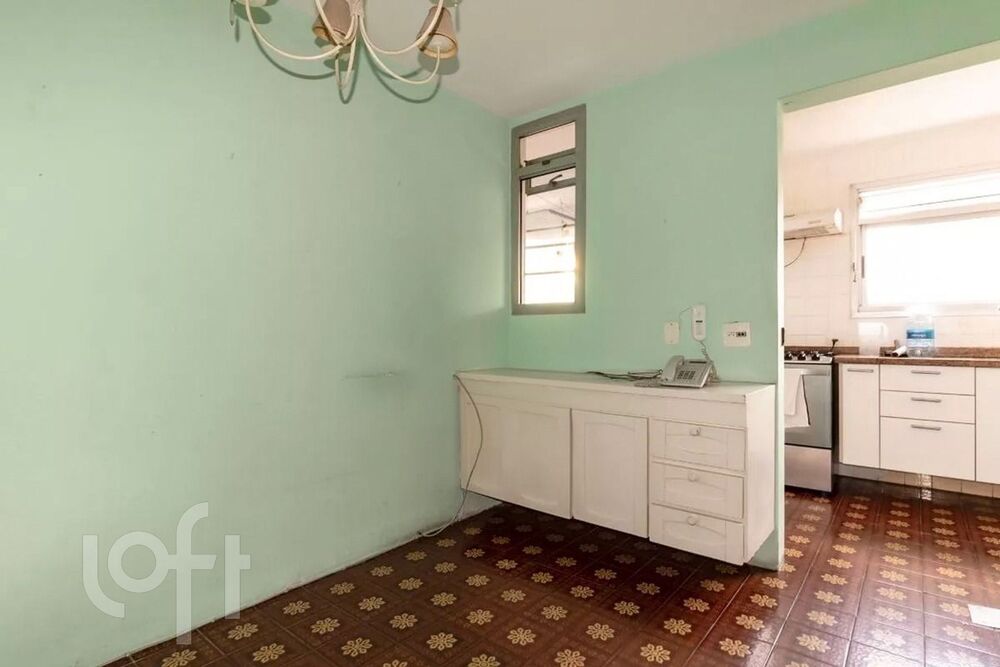Apartamento à venda com 3 quartos, 210m² - Foto 2