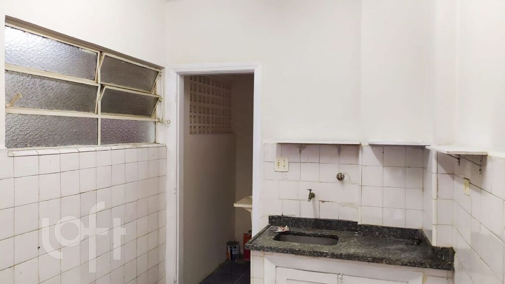 Apartamento à venda com 1 quarto, 36m² - Foto 2