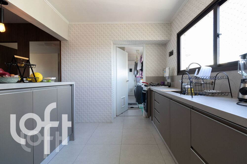 Apartamento à venda com 3 quartos, 104m² - Foto 13