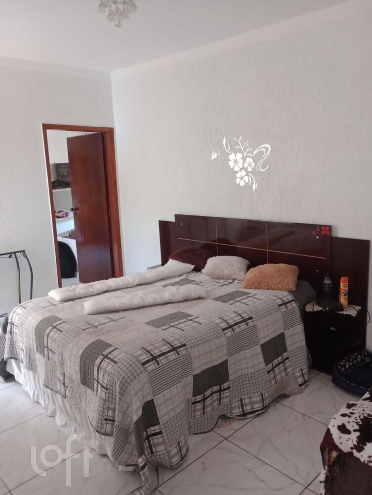 Casa à venda com 2 quartos, 180m² - Foto 6