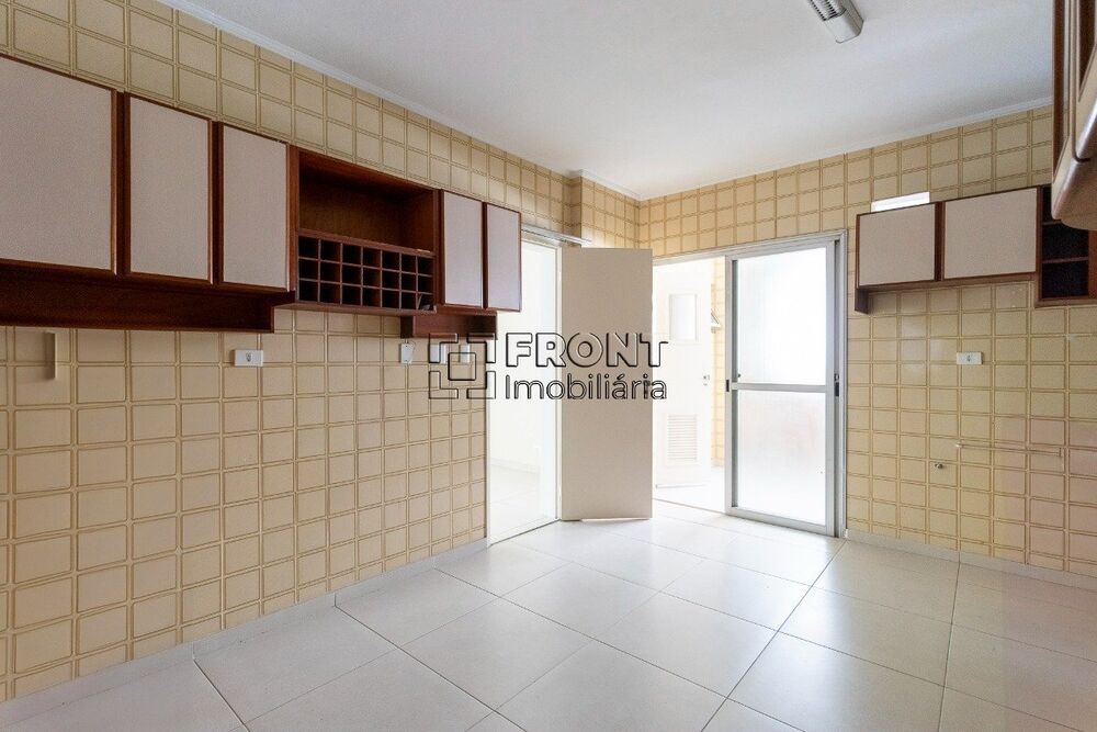 Apartamento à venda com 3 quartos, 121m² - Foto 6