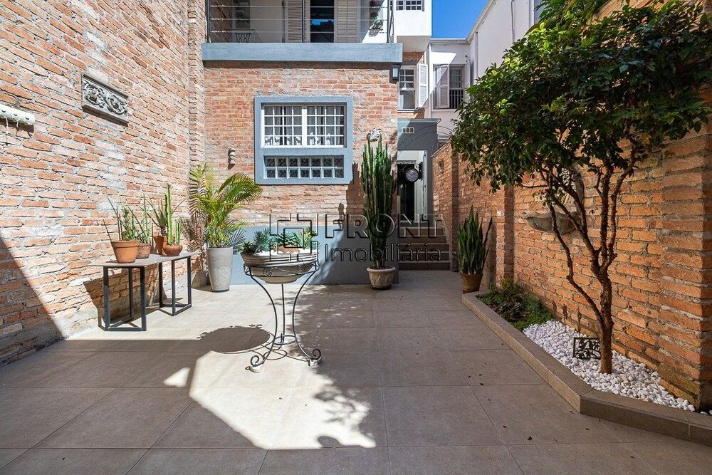 Casa, 3 quartos, 280 m² - Foto 1