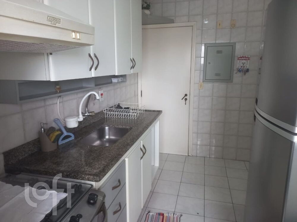 Apartamento à venda com 2 quartos, 70m² - Foto 1
