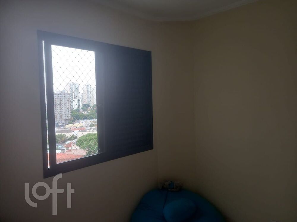 Apartamento à venda com 2 quartos, 70m² - Foto 4