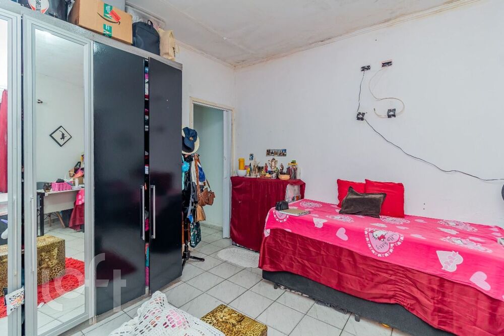 Casa à venda com 2 quartos, 100m² - Foto 2