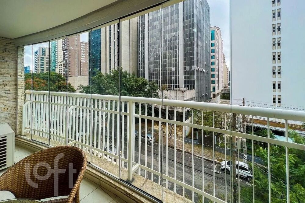 Apartamento à venda com 2 quartos, 67m² - Foto 2