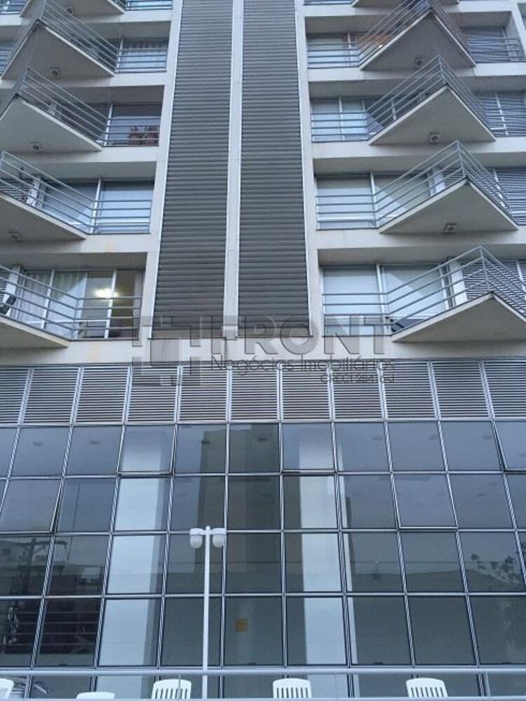 Apartamento à venda com 3 quartos, 170m² - Foto 4