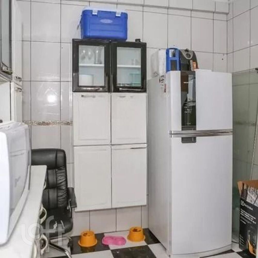 Casa à venda com 2 quartos, 75m² - Foto 4