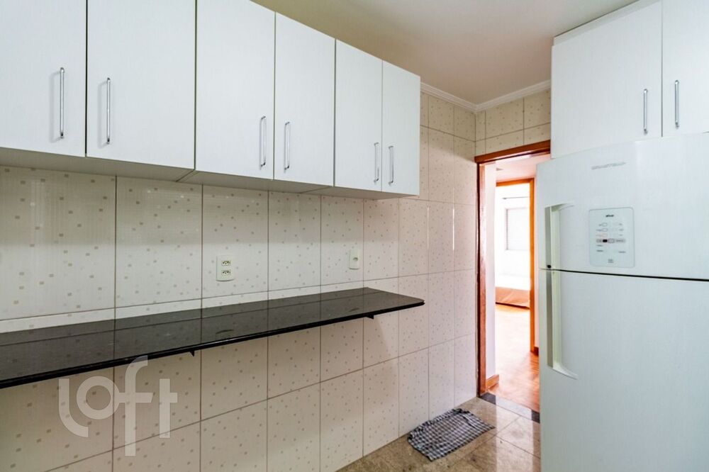 Apartamento à venda com 2 quartos, 75m² - Foto 2