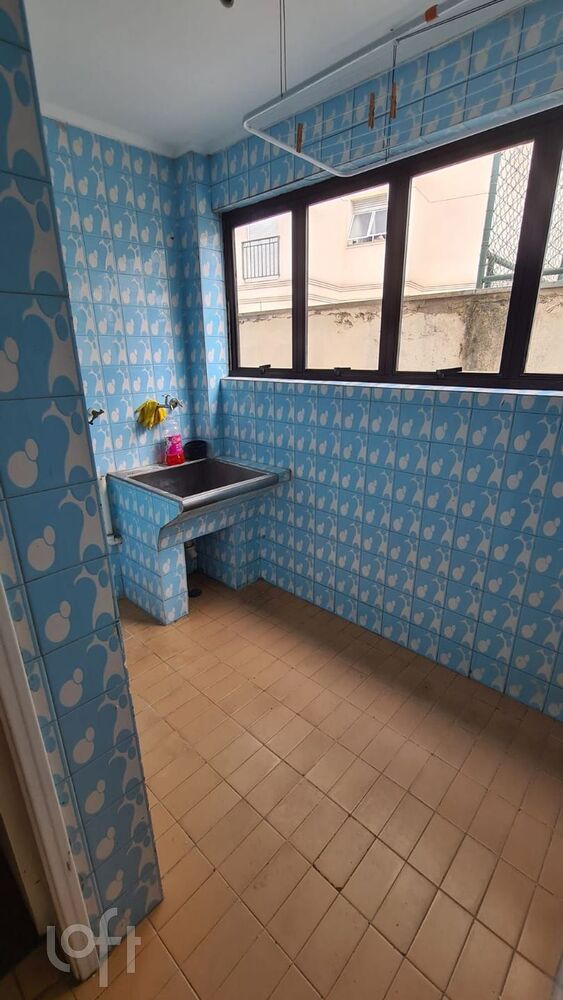 Apartamento à venda com 3 quartos, 95m² - Foto 2