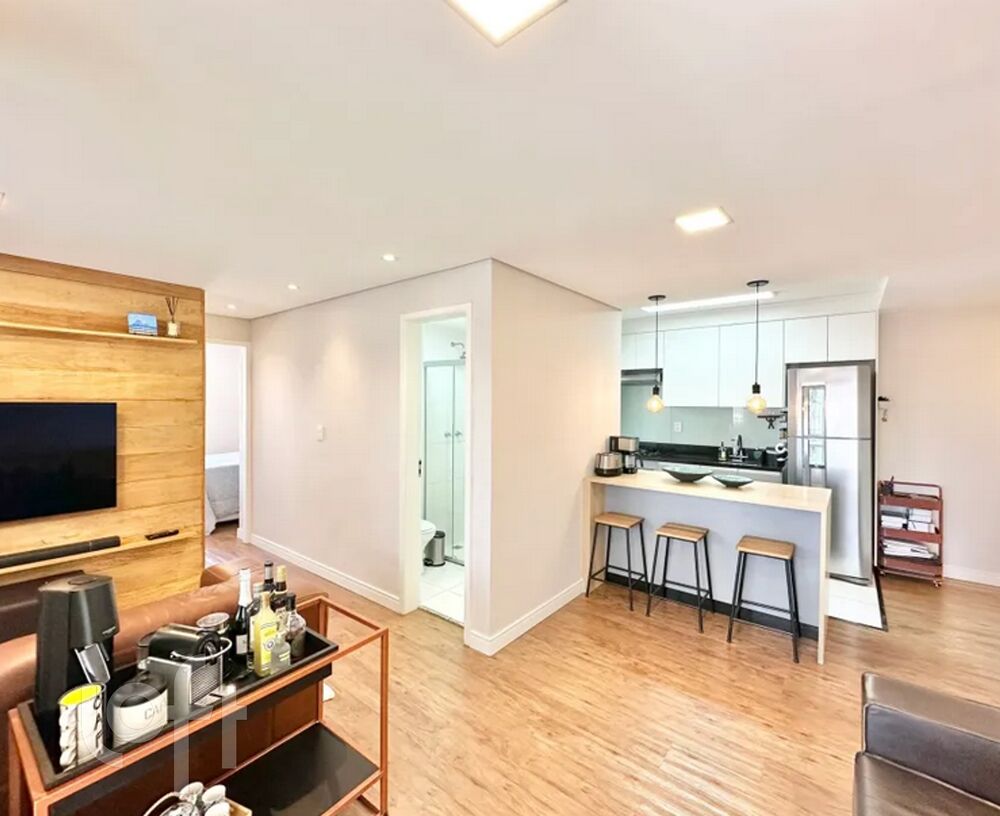 Apartamento à venda com 2 quartos, 67m² - Foto 4