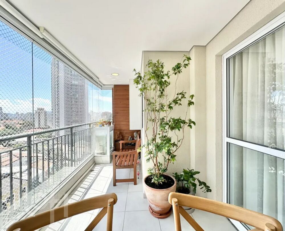 Apartamento à venda com 2 quartos, 67m² - Foto 5
