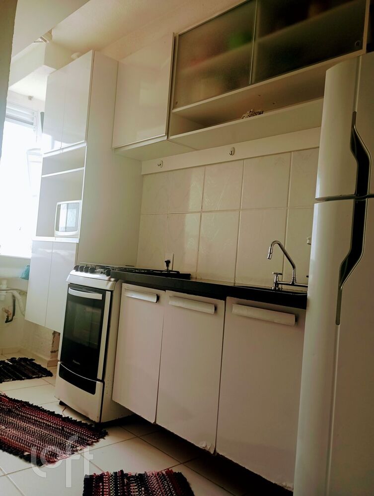 Apartamento à venda com 2 quartos, 42m² - Foto 6