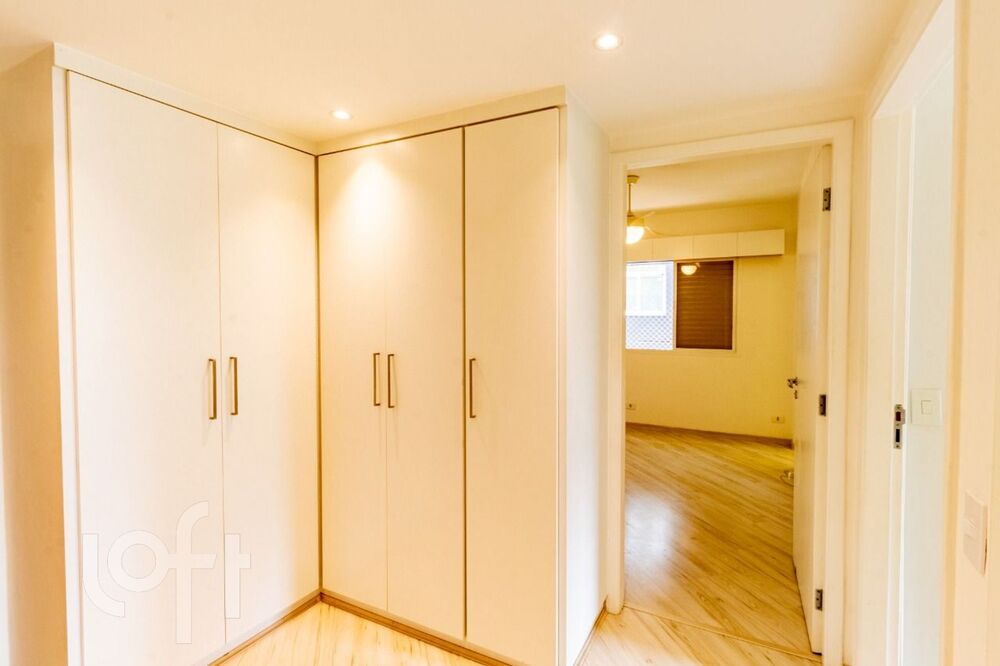 Apartamento à venda com 4 quartos, 142m² - Foto 4
