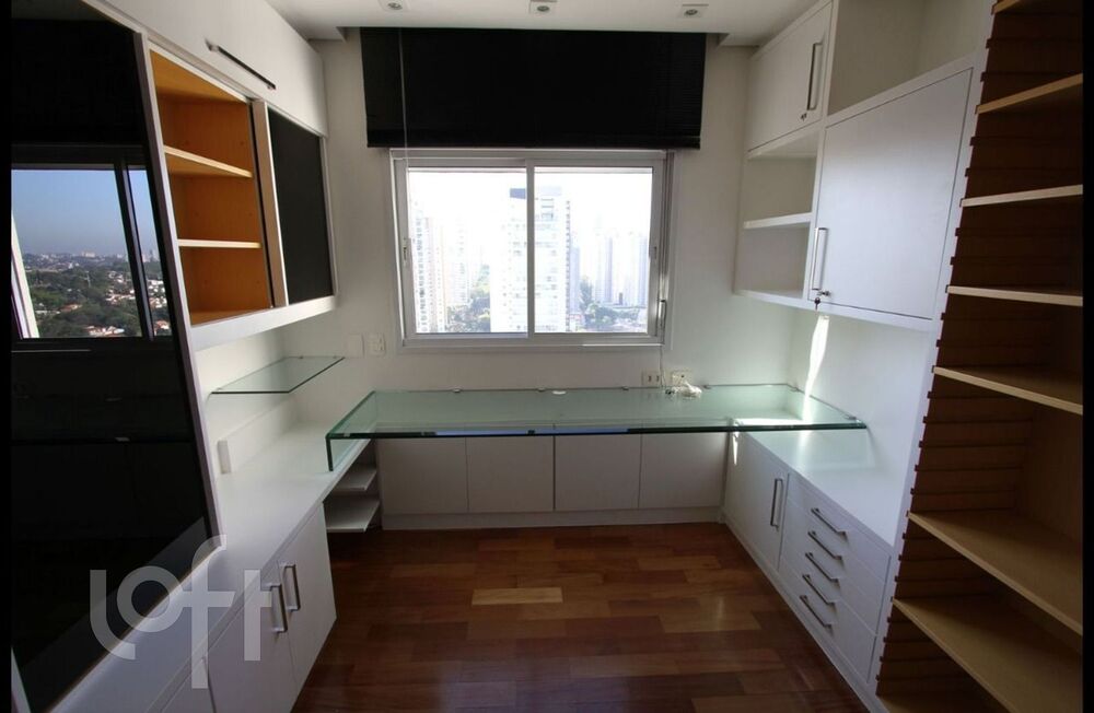 Apartamento à venda com 3 quartos, 206m² - Foto 7