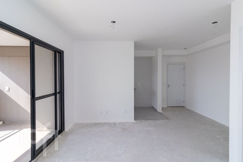 Apartamento à venda com 2 quartos, 80m² - Foto 1
