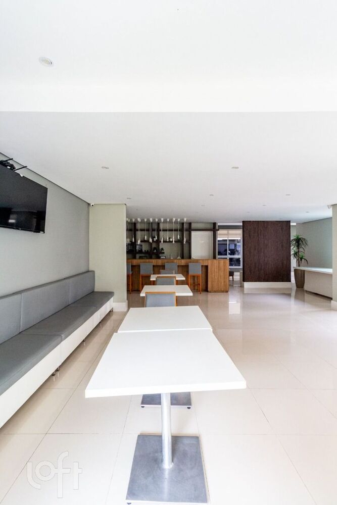 Apartamento à venda com 2 quartos, 55m² - Foto 10
