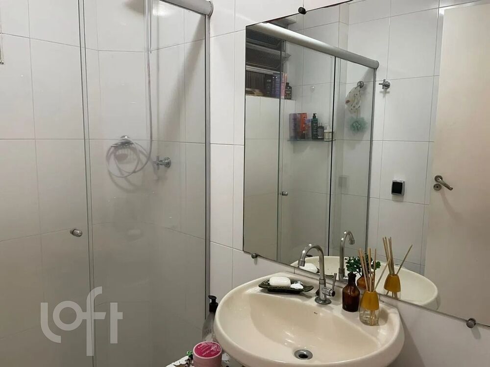 Apartamento à venda com 2 quartos, 64m² - Foto 11