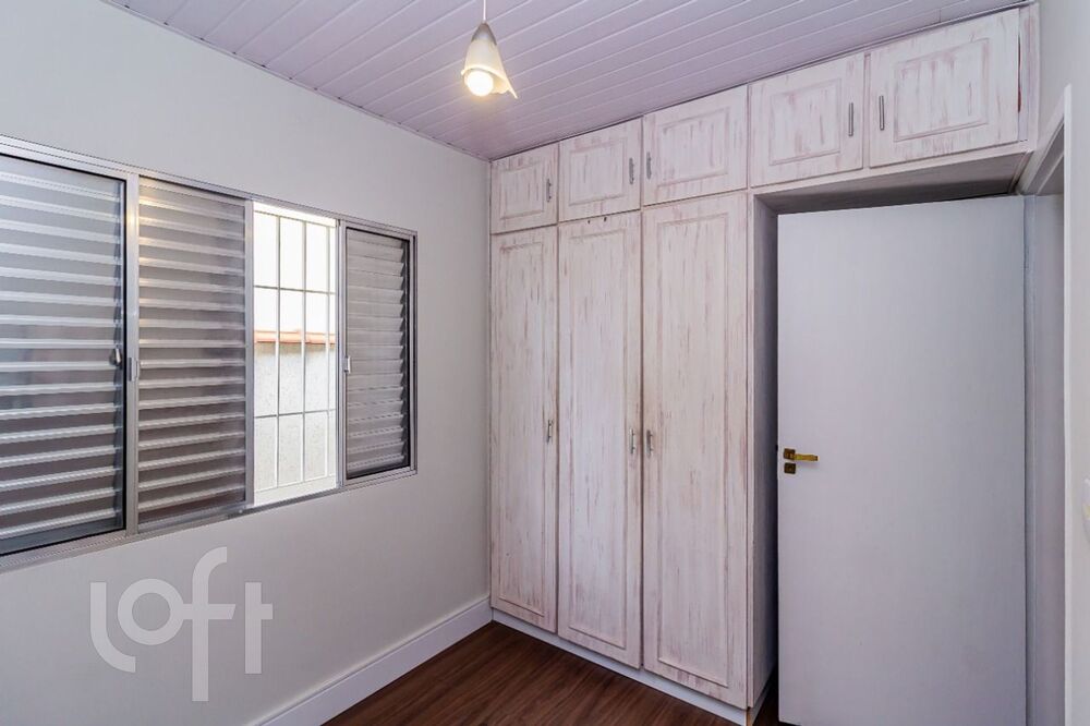 Casa à venda com 3 quartos, 180m² - Foto 4