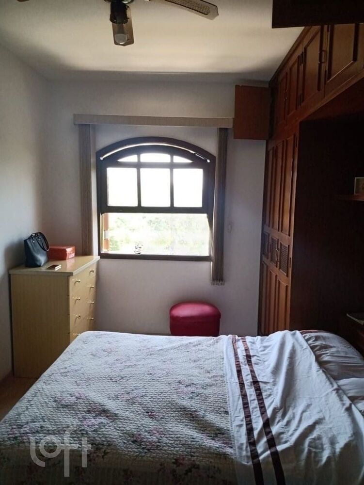 Casa à venda com 4 quartos, 288m² - Foto 5