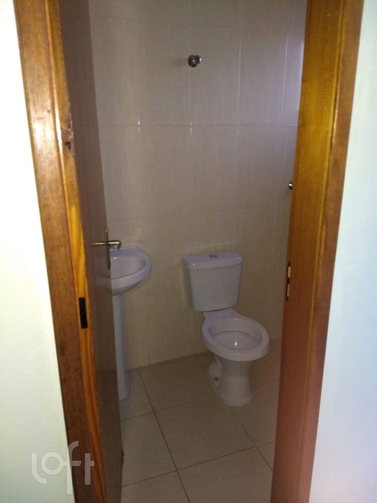 Casa à venda com 2 quartos, 70m² - Foto 6