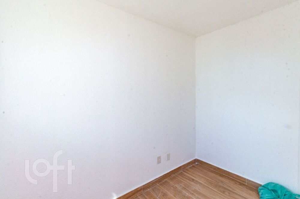Apartamento à venda com 2 quartos, 42m² - Foto 1