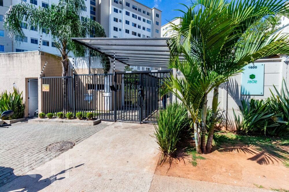 Apartamento à venda com 2 quartos, 42m² - Foto 7