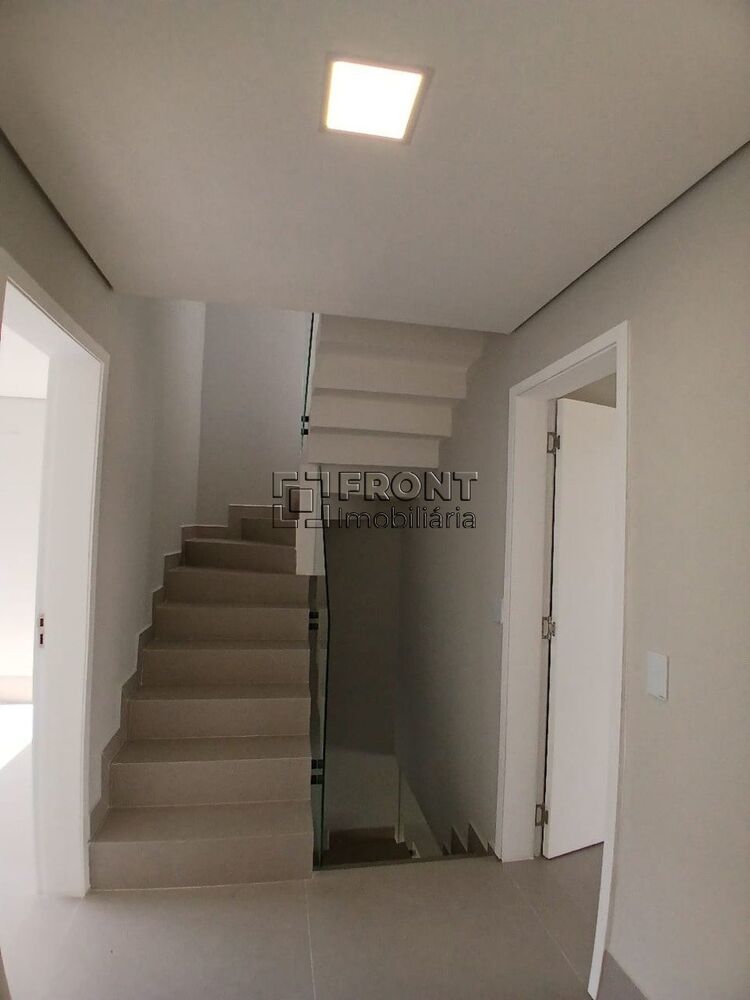 Casa de Condomínio à venda com 5 quartos, 176m² - Foto 7
