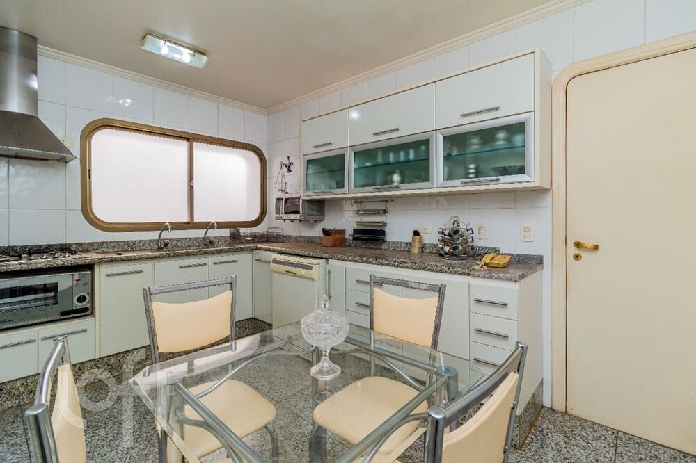 Apartamento à venda com 3 quartos, 132m² - Foto 11