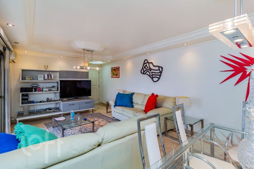 Apartamento à venda com 3 quartos, 132m² - Foto 1