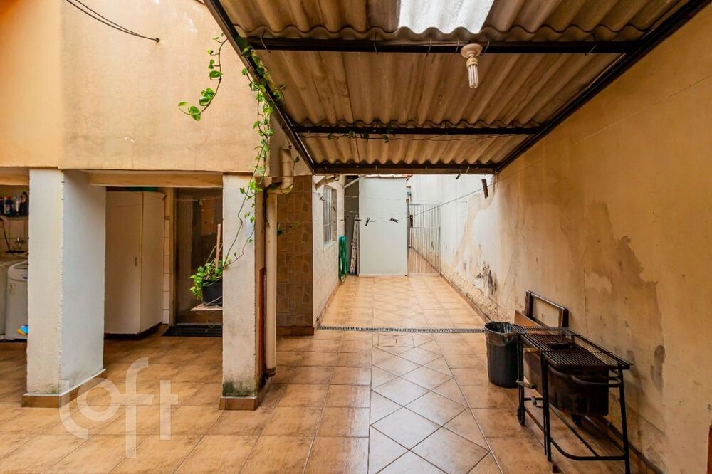 Casa à venda com 3 quartos, 170m² - Foto 4
