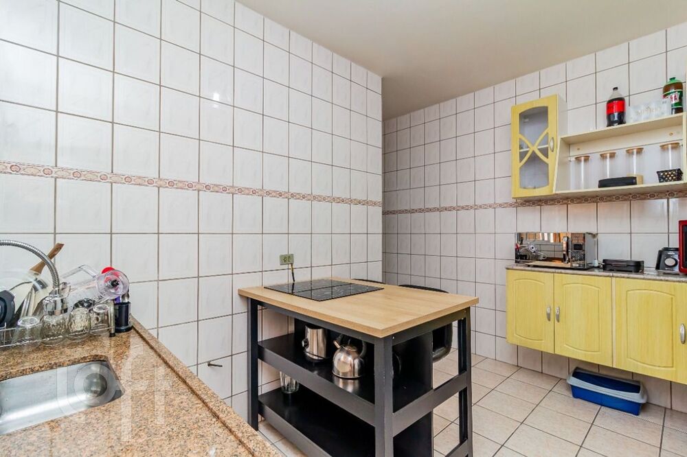 Casa à venda com 3 quartos, 170m² - Foto 2