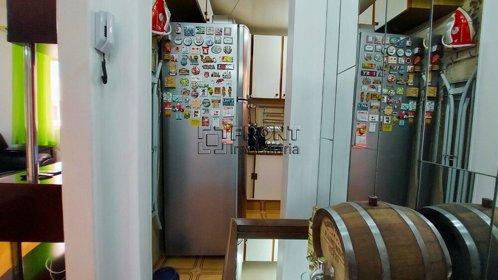 Apartamento à venda com 2 quartos, 70m² - Foto 5