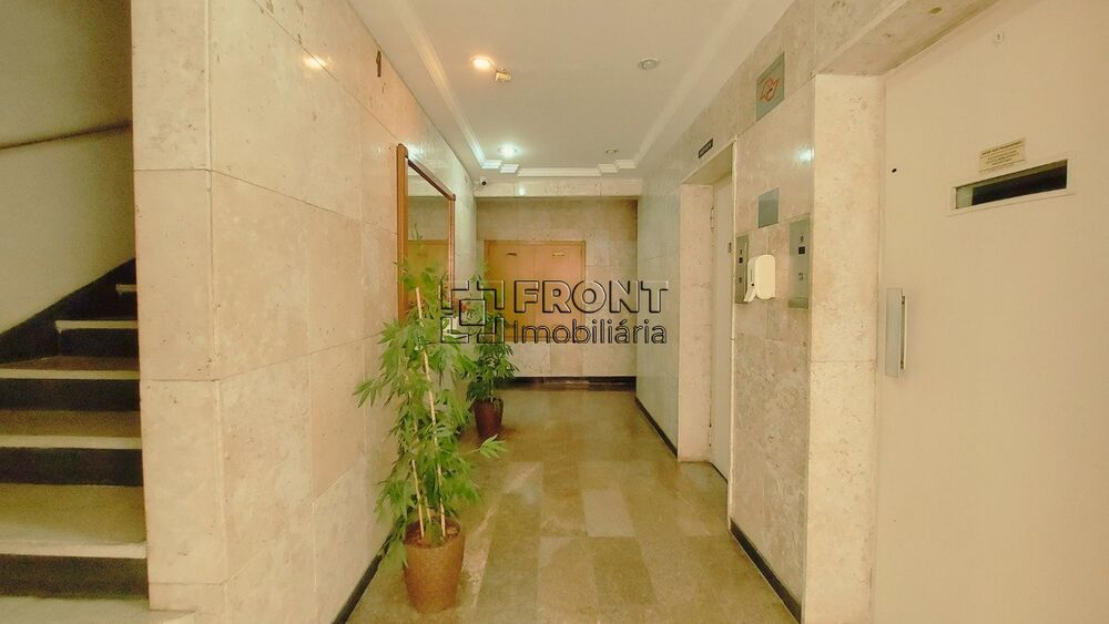 Apartamento à venda com 2 quartos, 70m² - Foto 11