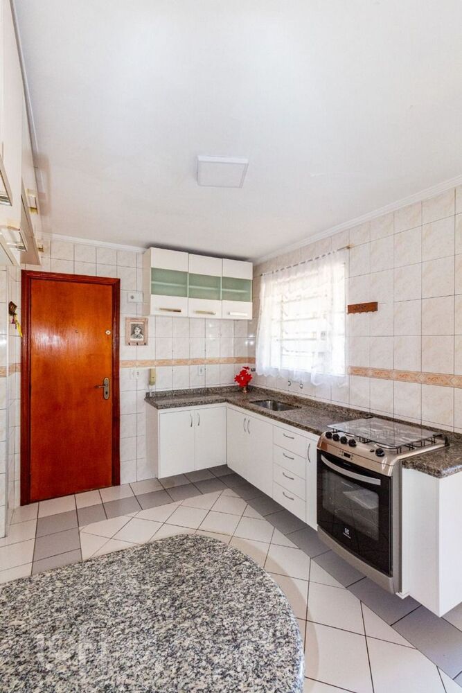 Apartamento à venda com 2 quartos, 100m² - Foto 3
