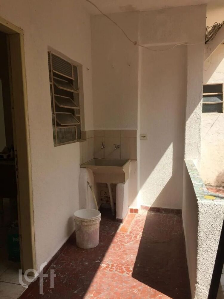 Casa, 6 quartos, 137 m² - Foto 1