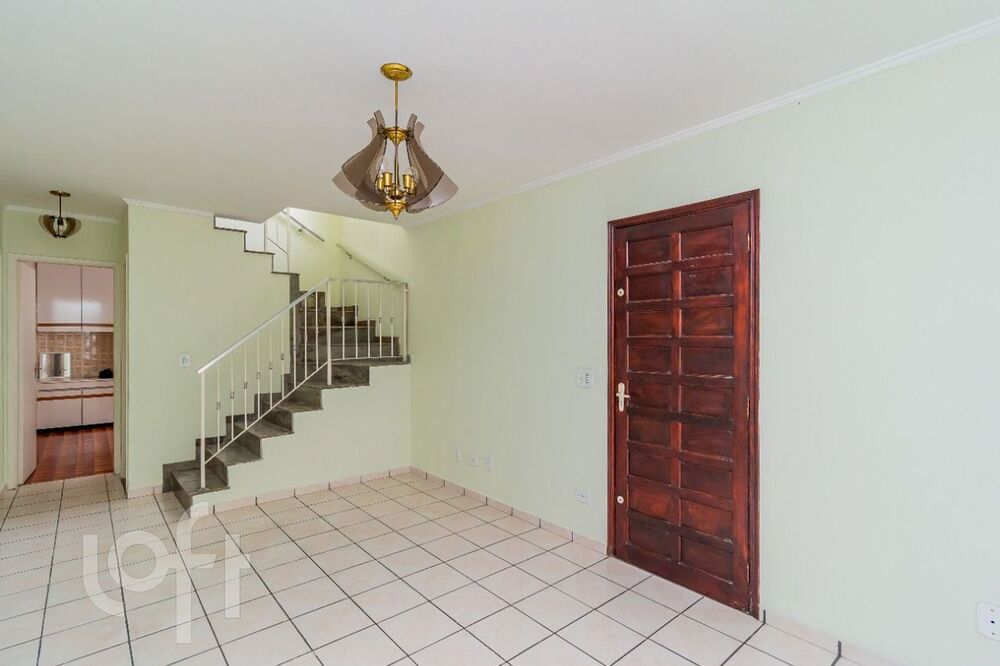 Casa à venda com 3 quartos, 180m² - Foto 1