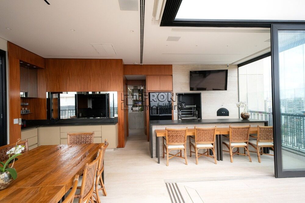 Cobertura à venda e aluguel com 4 quartos, 750m² - Foto 1