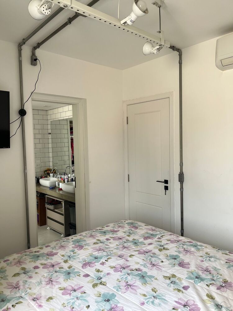 Apartamento à venda com 3 quartos, 133m² - Foto 8