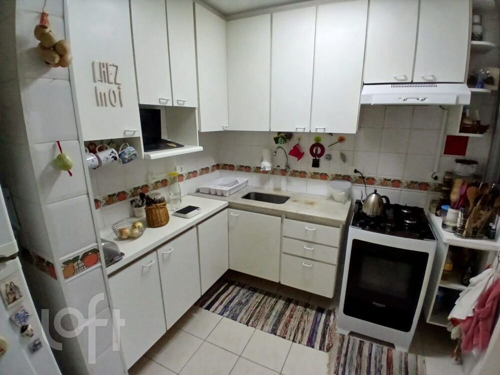 Apartamento à venda com 3 quartos, 67m² - Foto 2