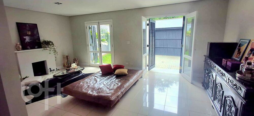 Casa, 3 quartos, 230 m² - Foto 1